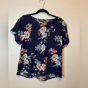 SHEIN Floral Blouse , Size: Large